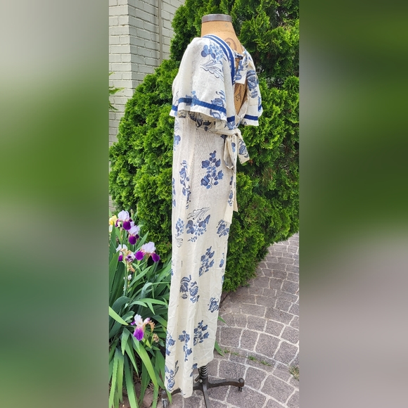 The Cottager for the Junior Cream and Blue Floral Vintage Maxi Dress - Picture 4 of 13